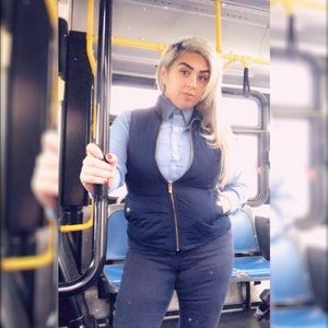 Meet your Posher, Janady